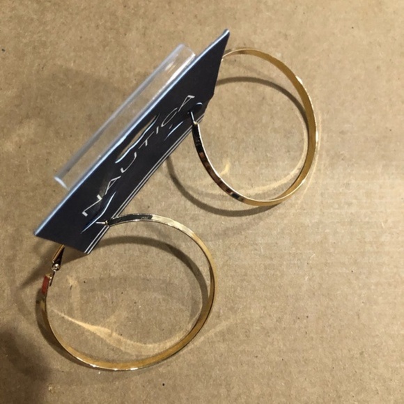Nautica‎ gold tone circle angular hoop earrings new - Picture 14 of 14
